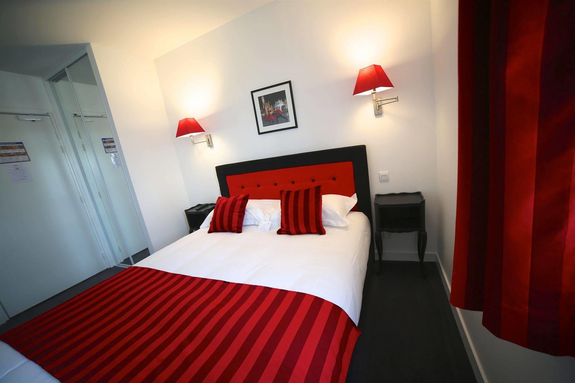 Hotel Restaurant Le Lion D'or 3*